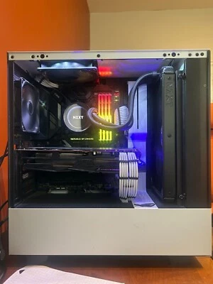 PC para juegos a 1440p funciona bien Fortnite, COD, Overwatch y todos los AAA a 1440p Foto 1 de 4