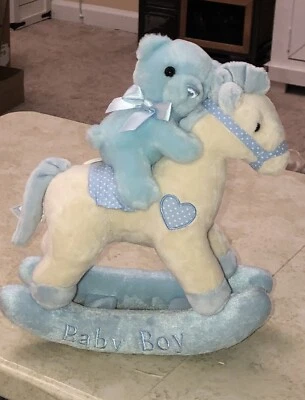 Aurora Baby Boy Blue Rocking Horse Wind Up Musical Berçário Brinquedo de Pelúcia 12” Recheado - Imagem 1 de 4