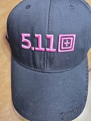 Gorra de béisbol Never Forget 5.11 2001-2011 para mujer ajustable con correa negra/rosa Foto 1 de 4