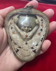 Enorme Antiguo Garuda Amuleto Tailandés Colgante Phaya Krut Águila Mágica Protección Dije - Imagen 1 de 7