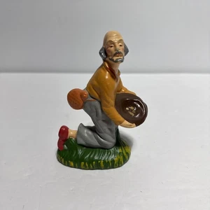 Statuina presepe ricambio mendicante di Natale vintage Giappone 4 1/2" - Foto 1 di 7