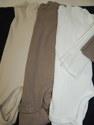 3 Bebé Unisex TALLA 2T H&M Acanalado Una Piezas Colores Neutros, 2 Nuevo sin Etiquetas Hombro a Presión Foto 1 de 4