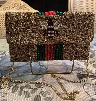 Bolso de mano bandolera de hombro La Chic Designs Lg con cuentas de abeja plateado verde rojo Foto 1 de 4