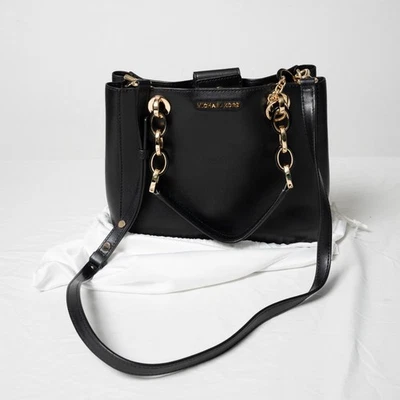 Bolso Michael Kors pequeño Cynthia negro Foto 1 de 4