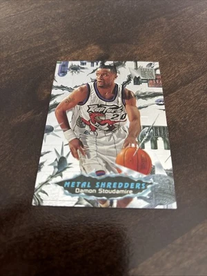 Trituradoras de metales Fleer 1996-97 Damon Stoudamire gemas de metales preciosos raras Foto 1 de 4