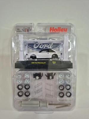 Kit Modelo Mustang GT 1988 Máquinas M2 Serie 37000 - R54 H17 Foto 1 de 2