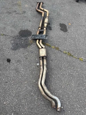 Tubo intermedio de escape OEM BMW E46 M3 01-06 Foto 1 de 4