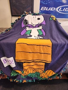 Peanuts Snoopy Halloween Fleece Tied Blanket - 48x64 NWOT - Picture 1 of 3