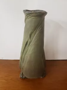 Jarrón de terracota con motivo de hojas de algas francés Art Nouveau de finales del siglo XIX firmado - Imagen 1 de 9