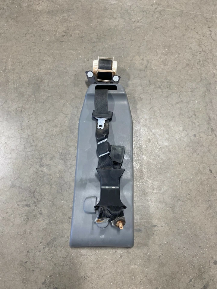 Ford F250 F350 F450 2008-2016 cinturón de seguridad trasero central con cubierta Foto 1 de 1