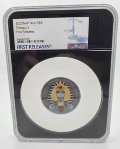 Moneda de Plata 2 Oz 2025 Niue Cleopatra Antigua Dorada NGC Primeros Lanzamientos ERROR - Imagen 1 de 2
