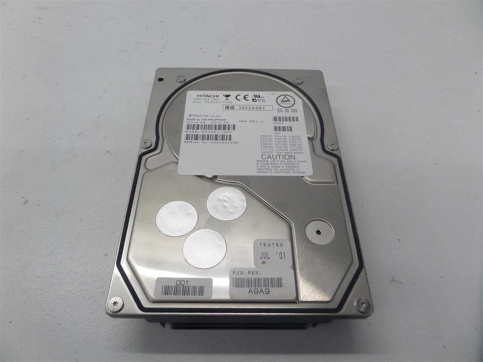Hitachi DK32DJ-72MC 73GB 10K RPM SCSI 3.5" HDD - Image 1 of 4
