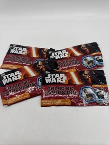 Topps Disney Star Wars Galactic Connexions Serie 2 Trading Discs Lot 4 Packs - Bild 1 von 4