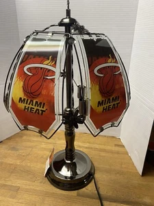 Lampada Miami Heat NBA 3 Vie Touch 23” Alta 6 Pannelli Vetro 9” Nuova Spedizione Gratuita - Foto 1 di 11