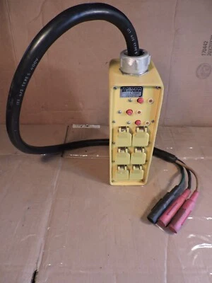 Daniel Woodhead Stage Theater Studio Safeway Multi-Tap 12 Outlet Box 20A Foto 1 de 4