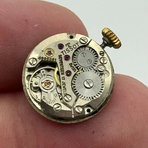 15.5mm Ladies Tissot Cal 709 Balance Ok Swiss Watch Movement Vintage FOR PARTS - Picture 1 of 13