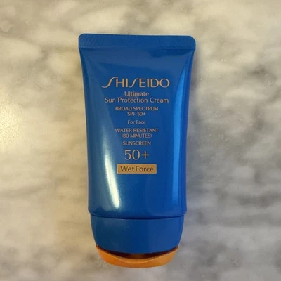 Crema protectora solar facial Shiseido Wet Force Ultimate FPS 50+ 30 ml tamaño completo Foto 1 de 4