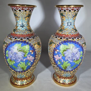 Paar alte chinesische vergoldete offene Champleve Emaille Cloisonne Vasen 10" H - Bild 1 von 13