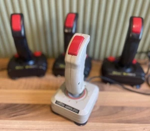 4 Commodore 64 Cheetah Joysticks - Imagen 1 de 16