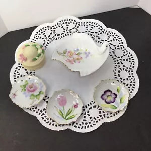 Vintage Lot JAPAN Floral Gld TrimLeaf Shaped Trinket Dishes Trays Genuine Porc - Picture 1 of 24