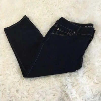 Torrid dark wash super soft crop high rise jegging Woman’s size 18 - Image 1 of 4