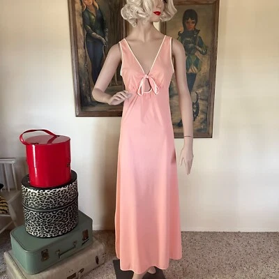 Vintage 1970s Orange & Cream Keyhole Negligee Nightgown & Robe Set M - Image 1 of 4