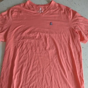 Psycho Bunny Mens Pink Peach V Neck T-Shirt Size XXLT 100% Pima Cotton EUC - Picture 1 of 12