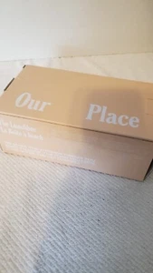 Our Place Lagenfach Brotdose mit Utensilien - BPA-freie Materialien, Neu im Karton - Bild 1 von 5