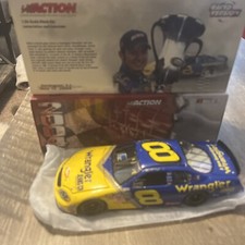 Action Martin Truex Jr Wrangler Retro Raced Version '04 Chevy Monte Carlo NASCAR