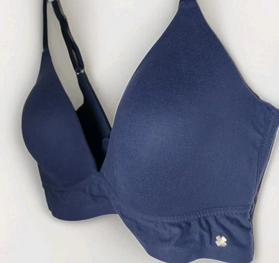 🍀Sujetador Camiseta Ligeramente Acolchado Marca Lucky LIBRE DE CABLES Talla 36C Azul Marino Usado en Excelente Condición  Foto 1 de 4