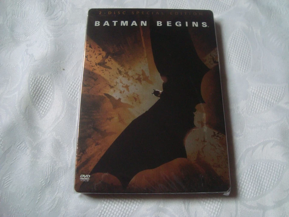 BATMAN BEGINS SteelBook with BOOK & Tattoo Christian Bale Christopher Nolan DVD  - Image 1 of 4