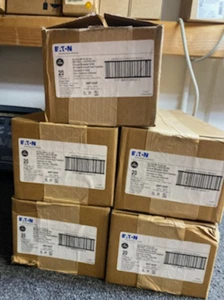 EATON BRP120DF 1P 20A 120V CON PROTECCIÓN CONTRA FALLAS DE ARCO Y FALLAS A TIERRA NUEVO - Imagen 1 de 5