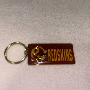 Vintage 1995 Team NFL Washington Redskins Keychain Peter David - Picture 1 of 3