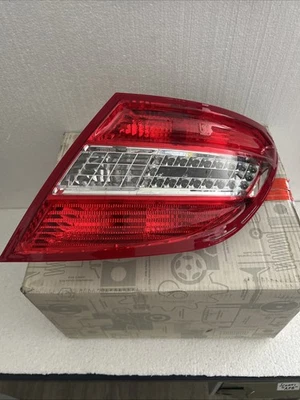 Fanale Posteriore destro Mercedes C204 Originale COD A2048202064 - Imagen 1 de 4