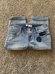No Boundaries Juniors Womens Capri Jeans Pants Size 7 Blue - Picture 1 of 4