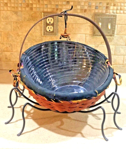 2006 Longaberger Large Treat Basket w/Liner, Protector, Wrought Iron Spider Legs Cover