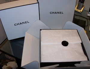 AUTHENTIC CHANEL LOGO BRAND KEEPSAKE GIFT BOX LARGE 9x9x4 TISSUE filler - Picture 1 of 2
