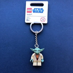 2009 Lego STAR WARS Yoda Minfigure Keychain 852550 NEW Retired - Picture 1 of 5