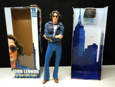Figura De Colección NECA John Lennon Años Nueva York 18" 2006 Foto 1 de 4