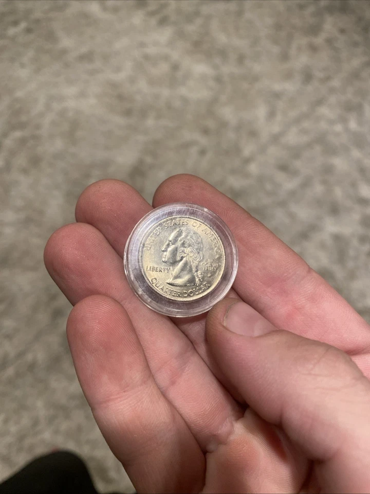 2005 Philadelphia Mint California Gold Plated Quarter Encapsulated Uncirculated - Image 1 of 4