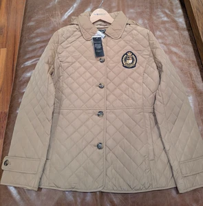 Neu mit Etikett Ralph Lauren gefütterte Damenjacke Rautensteppung in Kamelbraun - Bild 1 von 3