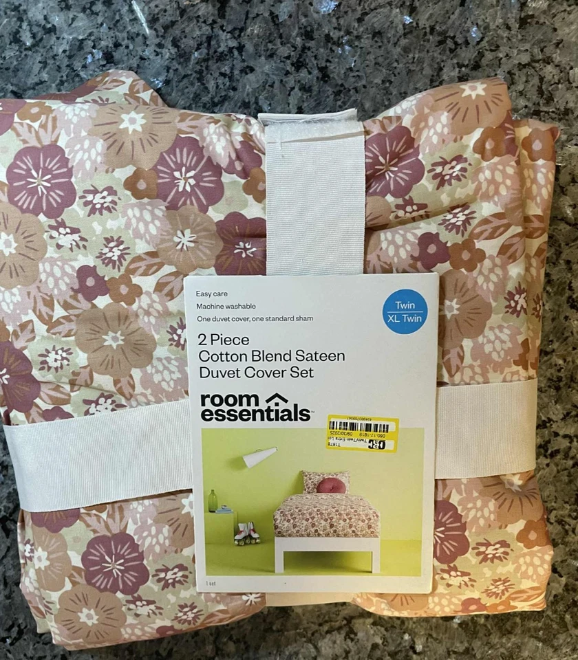Room Essentials Twin XL Pink Floral Cotton Blend Sateen Duvet & Sham 2 Pc Set - Image 1 of 1