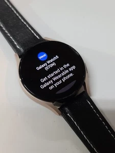 Samsung Galaxy Watch 5 SM-R905U,40mm,GPS+LTE, Rose Gold :SW006 - Photo 1 sur 8