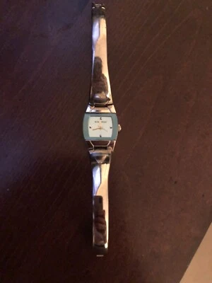 Relógio feminino Nine West / pulseira de prata face azul - Imagem 1 de 2
