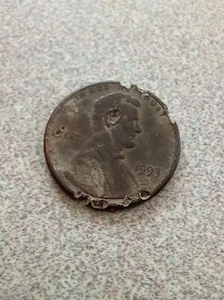 Hauntingly Damaged 1993 Lincoln Penny – Uncertified “As Found” Oddity Coin - Picture 1 of 4