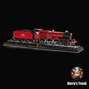 Harry Potter Noble Collection Hogwarts Express Train on 22" base - Picture 1 of 10