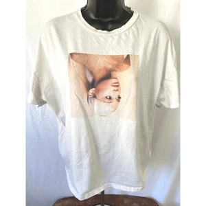 Ariana Grande Sweetener 2018 Tour Album T-Shirt M - Picture 1 of 7