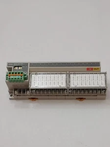 Omron DRT2-MD16TA-1 Remote Smart Slave Terminal Block Module 24 VDC 1.5W Unit - Picture 1 of 4