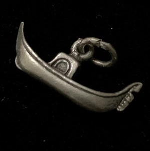 VINTAGE ESTATE STERLING SILVER ITALIAN GONDOLA BOAT BRACELET CHARM 3/4" X 1/2" - Picture 1 of 2