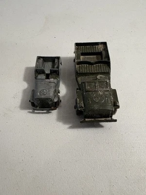 Винтажные военные джипы Tootsietoy 1950-е зеленые литые игрушечные автомобили лот из 2 - Изображение 1 из 4